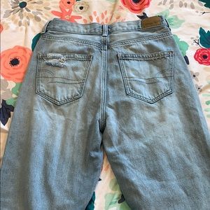 American Eagle mom jeans